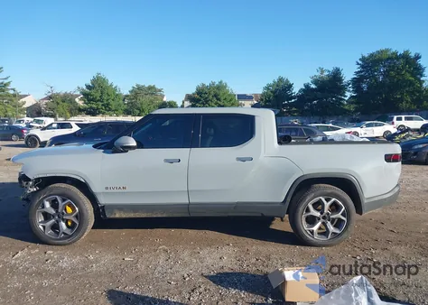 2022 Rivian R1T Adventure z USA, uszkodzony, nr VIN 7FCTGAAA2NN016517